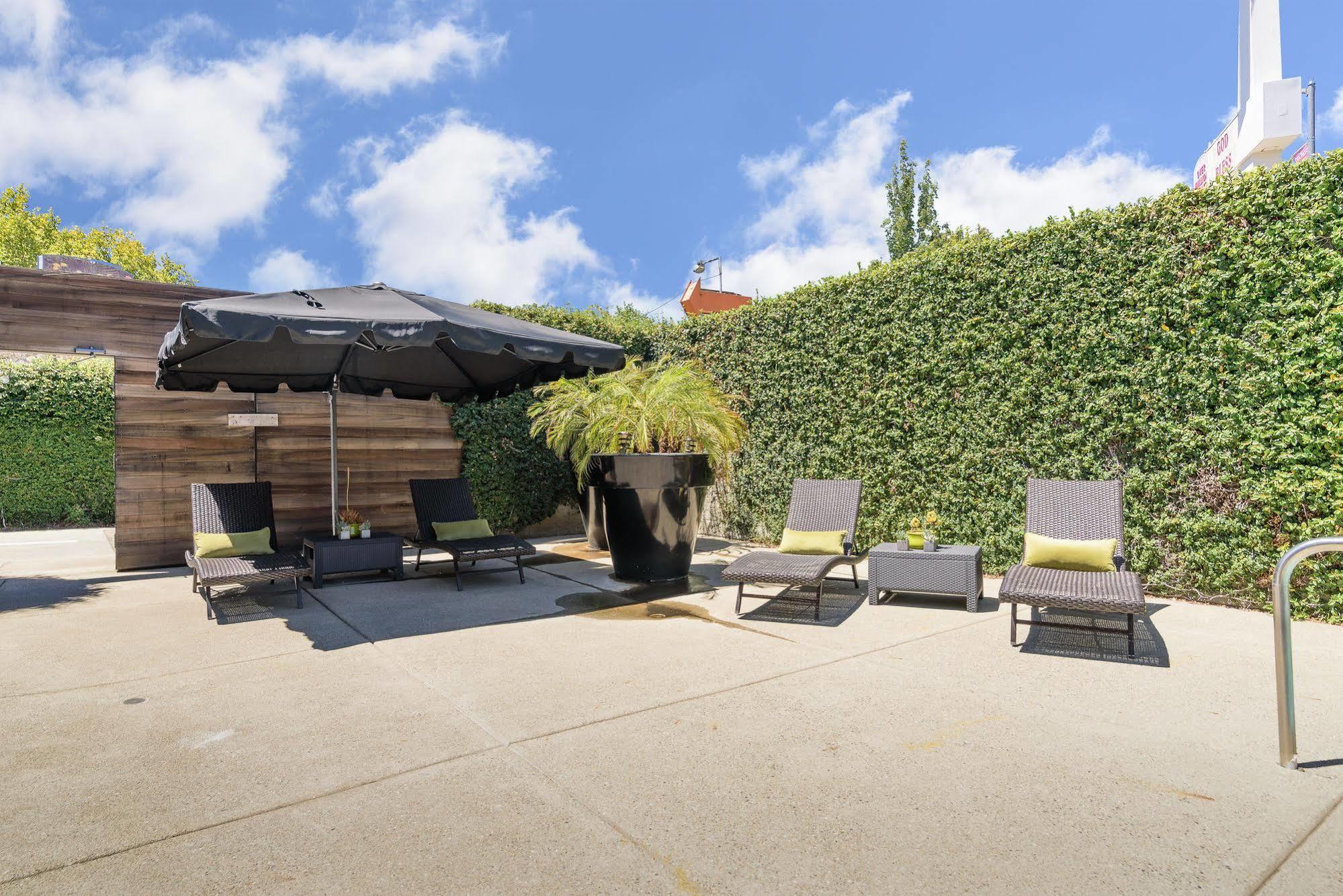 The Greens Hotel on Del Paso Sacramento Buitenkant foto